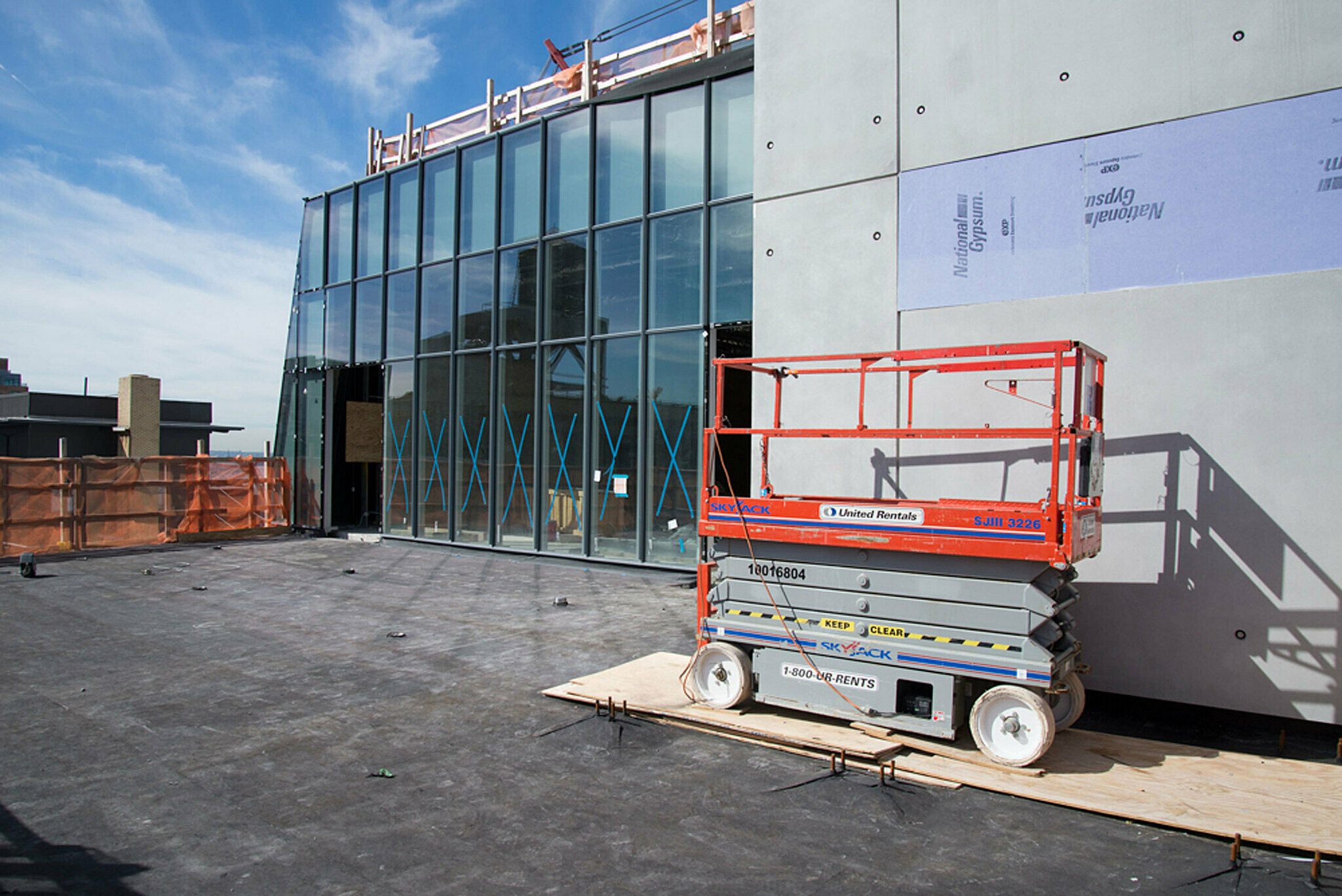 Outer deck of the Museum under construction.